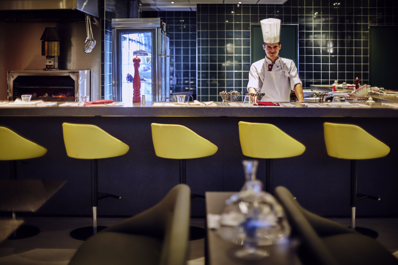 Radisson Bly CDG Airport Havaalanı - Restoran