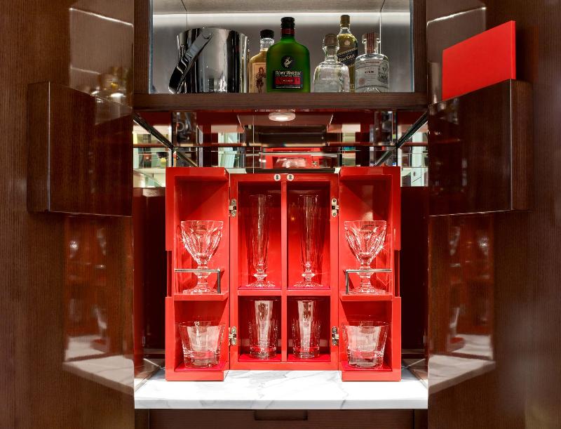 Baccarat Hotel and Residences New York - Bar