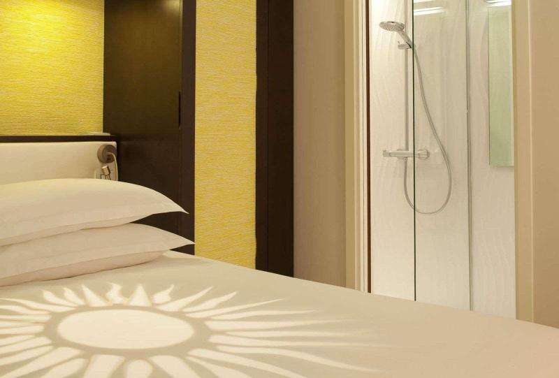 Hotel Eden Paris - Oda