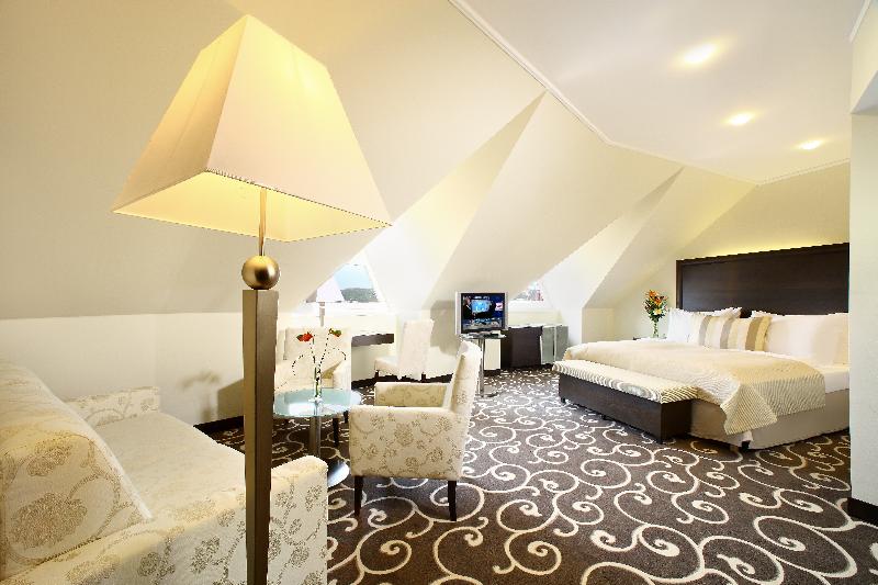 Grand Hotel Bohemia - Oda