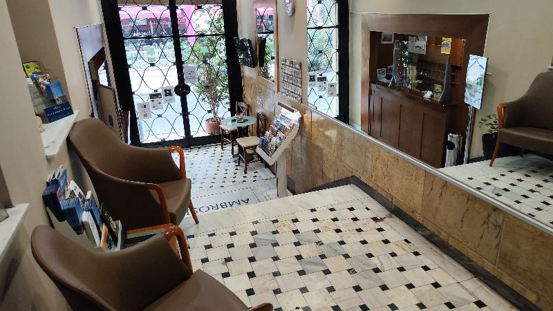 Ambrosia Suites - Lobi