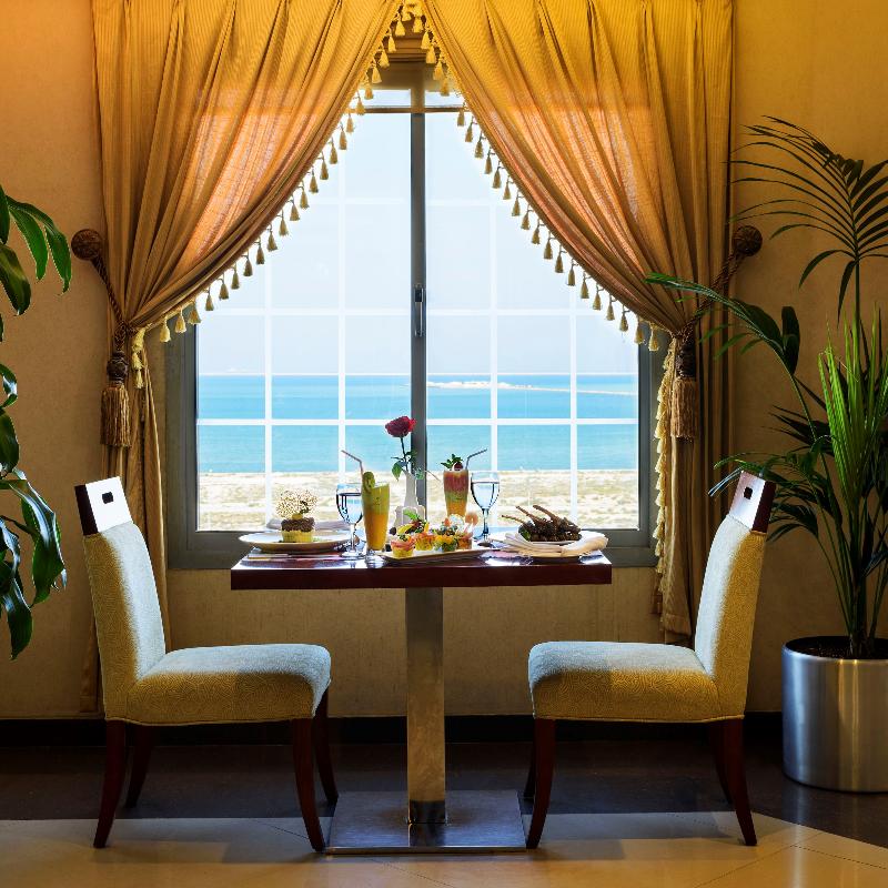 Coral Jubail Hotel - Restoran