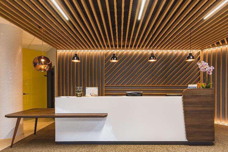 Holiday Inn Budapest - Budaors - Lobi