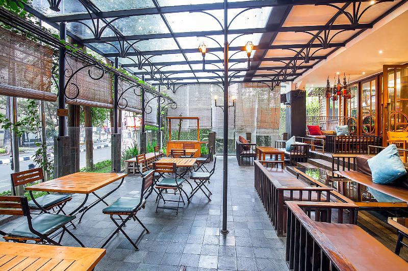 THE 1O1 Bandung Dago Hotel - Restoran