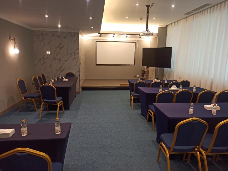 Saraya Corniche Hotel - Toplantı