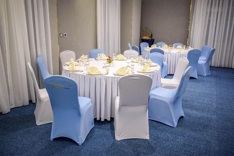 Saraya Corniche Hotel - Toplantı