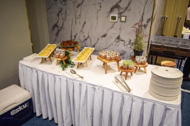 Saraya Corniche Hotel - Toplantı