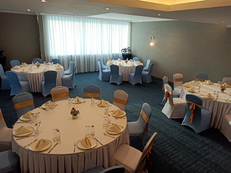 Saraya Corniche Hotel - Toplantı