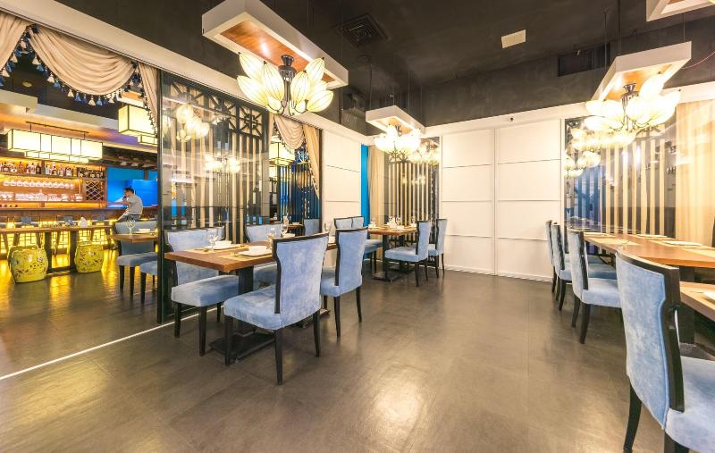 Saraya Corniche Hotel - Restoran