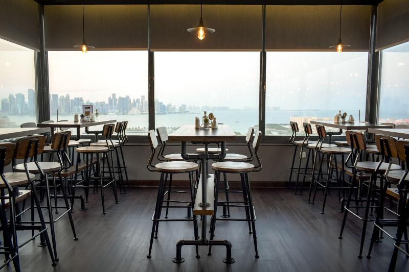 Saraya Corniche Hotel - Restoran