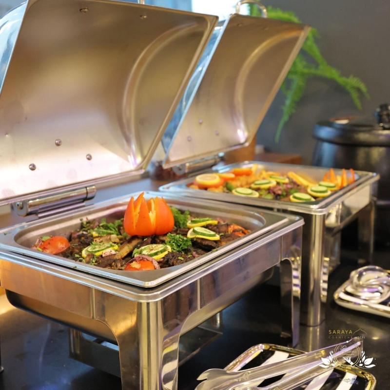 Saraya Corniche Hotel - Restoran