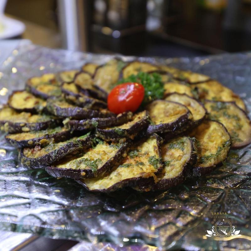 Saraya Corniche Hotel - Restoran