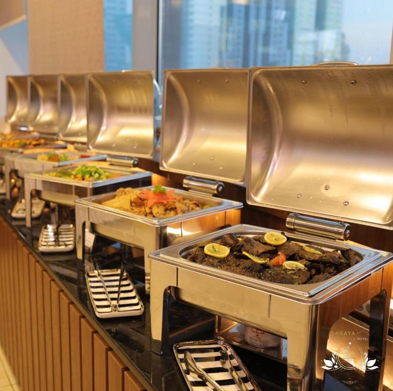 Saraya Corniche Hotel - Restoran