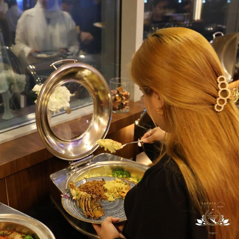 Saraya Corniche Hotel - Restoran