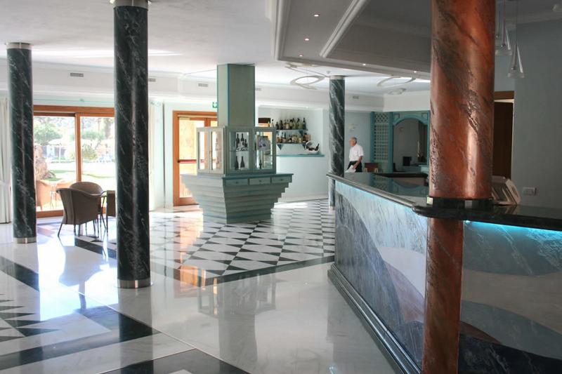 Hotel Marana - Lobi