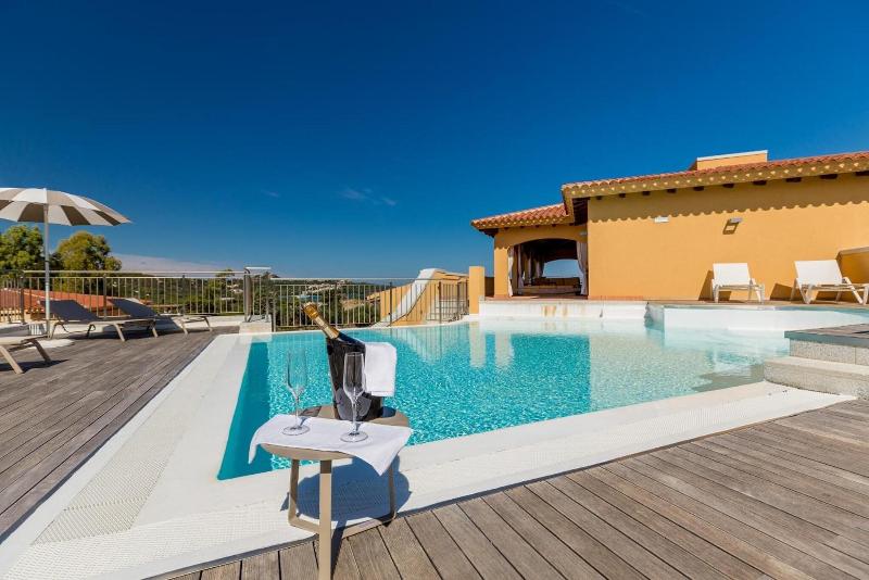 Hotel Marana - Havuz