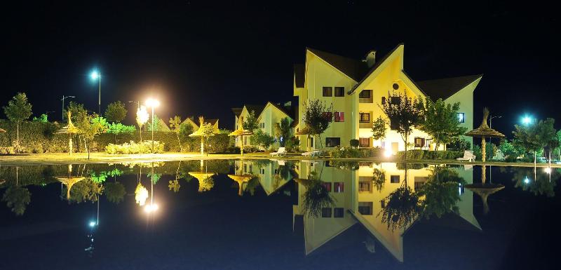 Farah Inn Ifrane - Havuz
