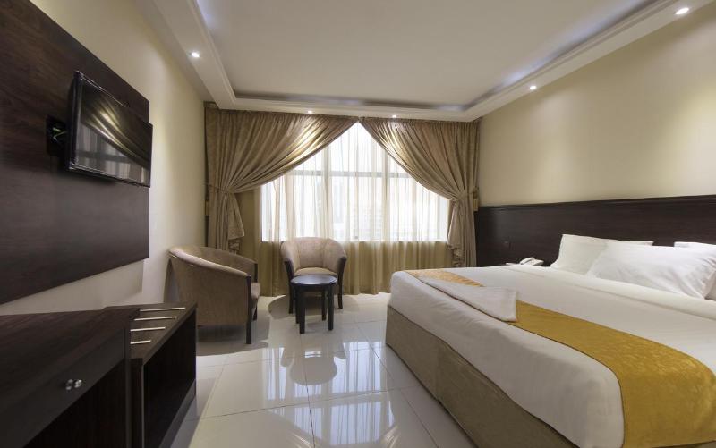 Qasr Alazizia Hotel - Oda