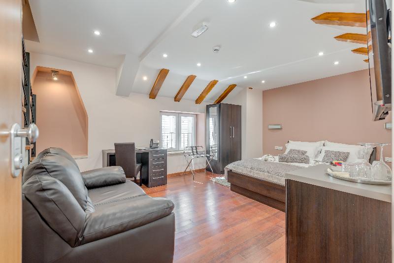 Palace Suites Heritage hotel – Adults Only - Oda