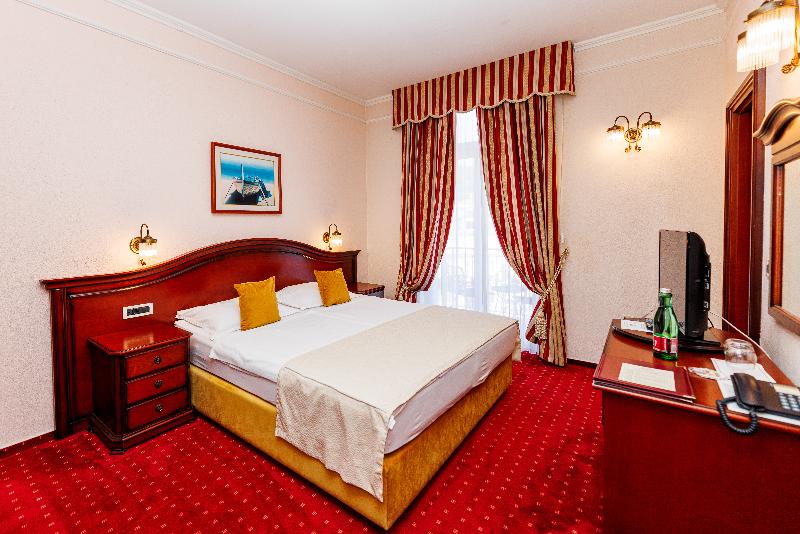 Hotel Savoy - Oda