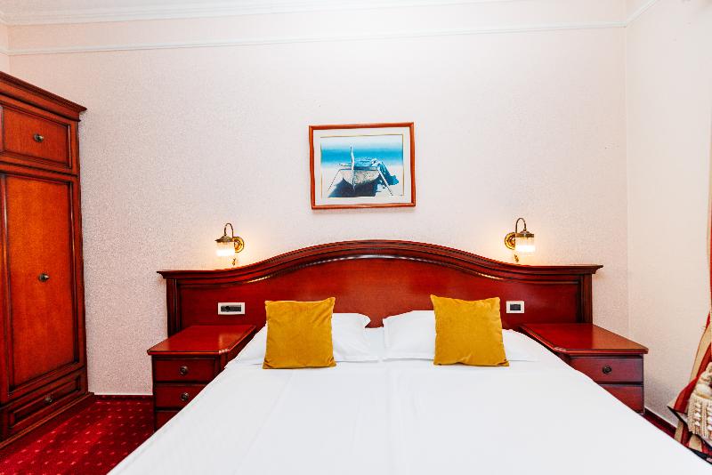 Hotel Savoy - Oda