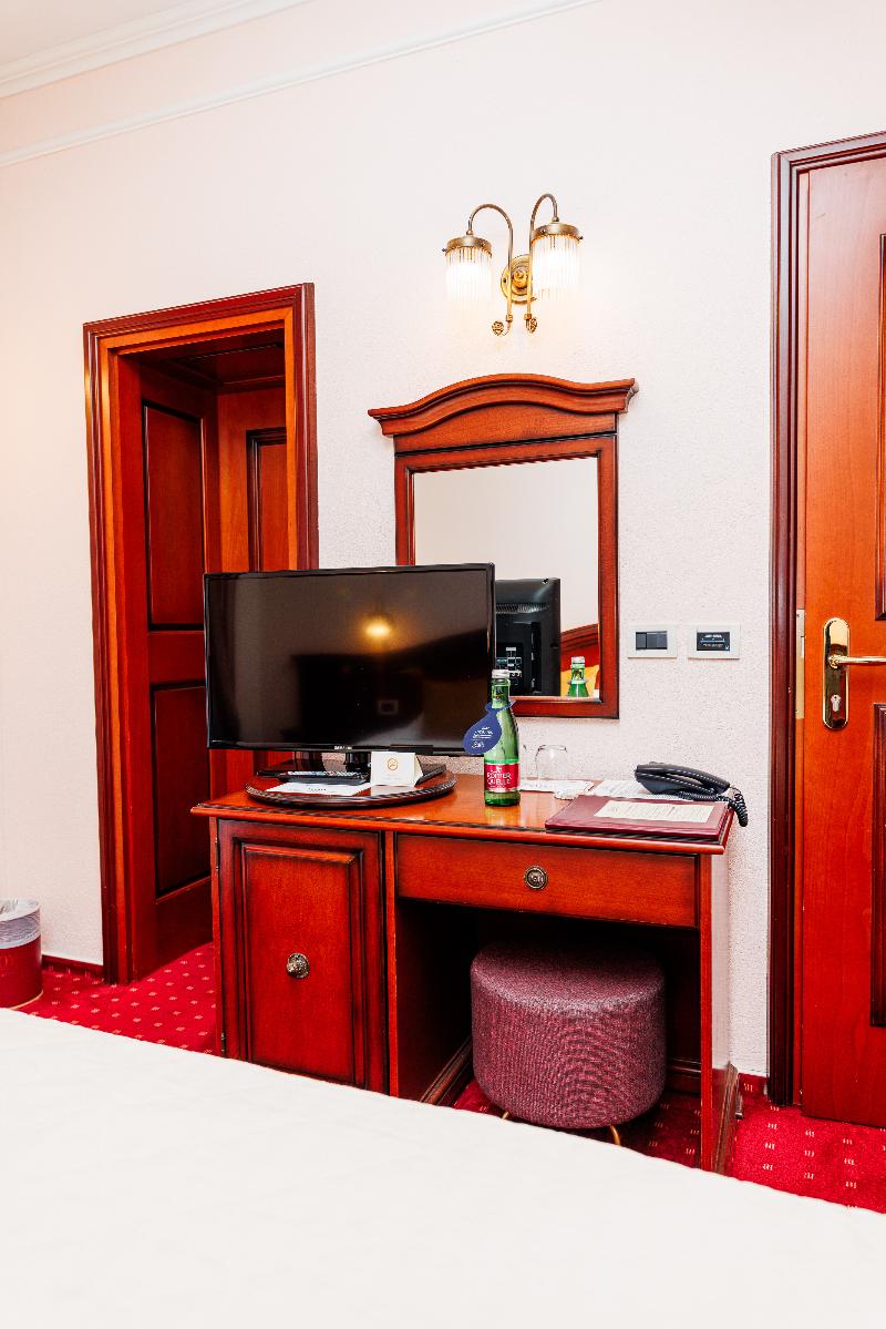 Hotel Savoy - Oda
