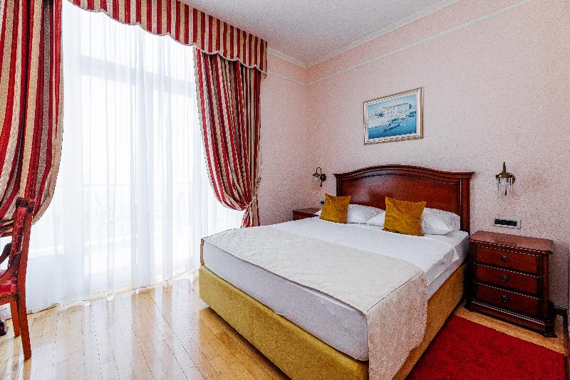 Hotel Savoy - Oda