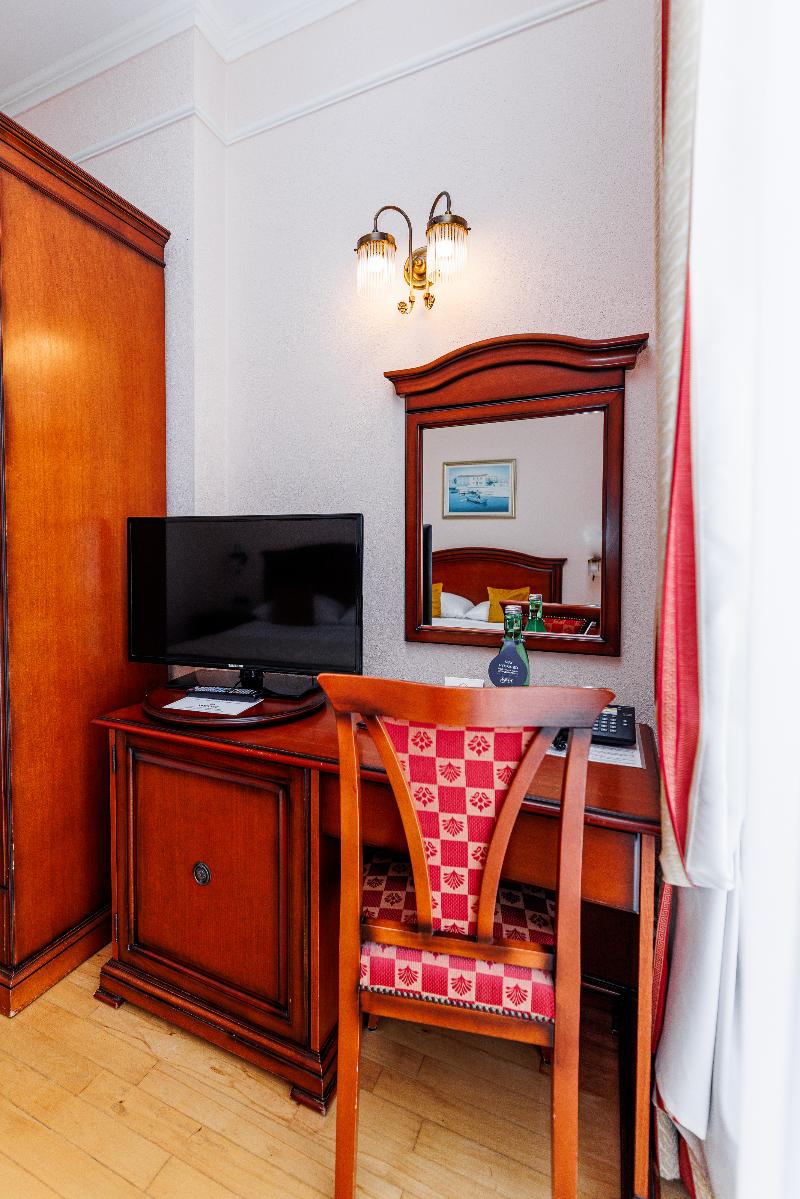 Hotel Savoy - Oda