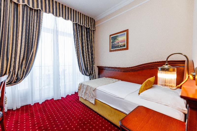 Hotel Savoy - Oda