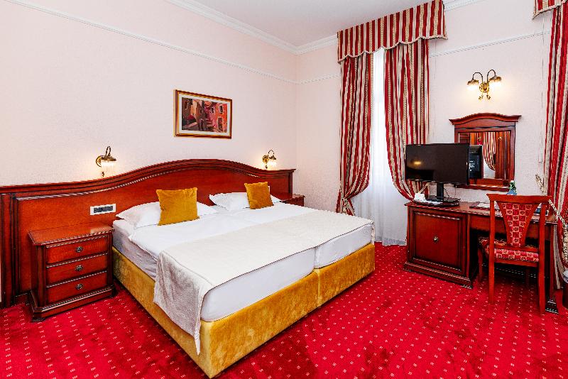 Hotel Savoy - Oda