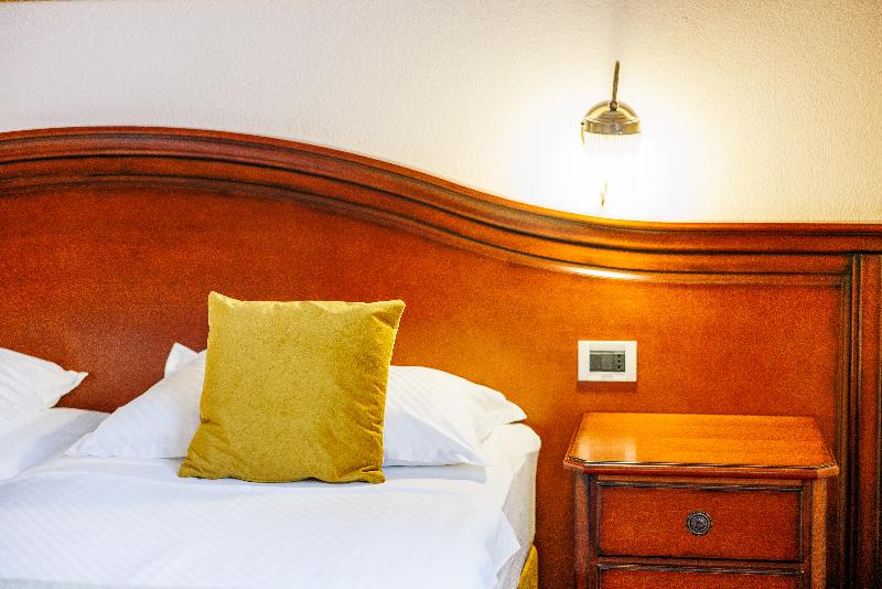 Hotel Savoy - Oda