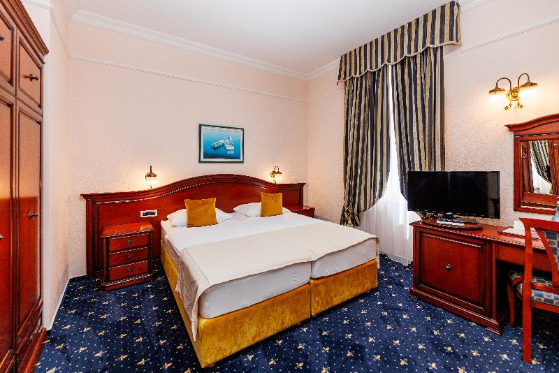 Hotel Savoy - Oda