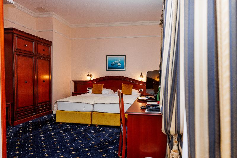 Hotel Savoy - Oda