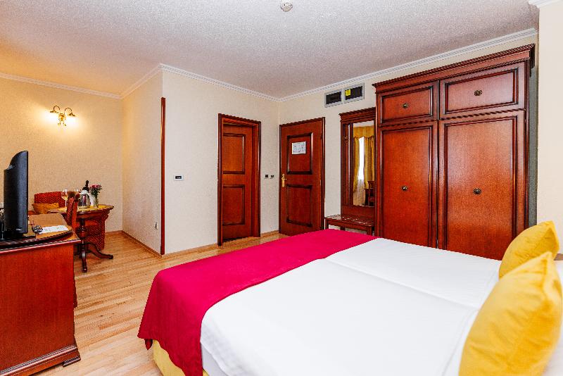 Hotel Savoy - Oda