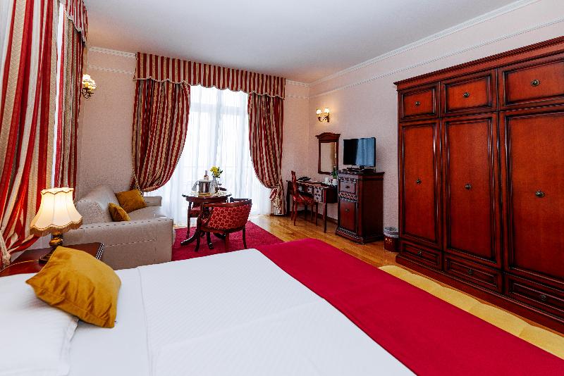 Hotel Savoy - Oda