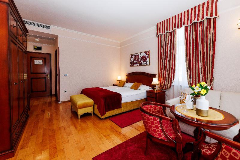 Hotel Savoy - Oda