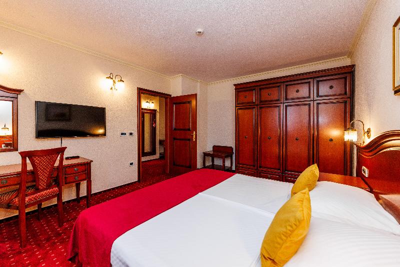 Hotel Savoy - Oda