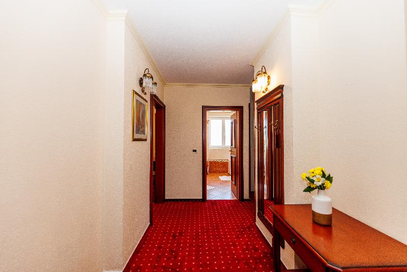 Hotel Savoy - Oda