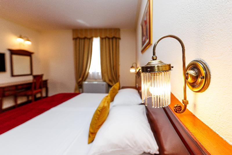Hotel Savoy - Oda