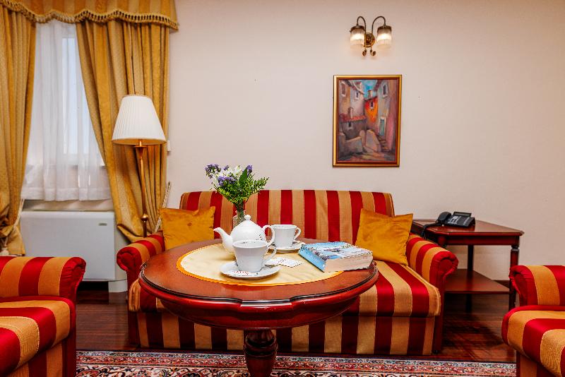 Hotel Savoy - Oda