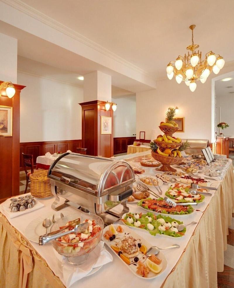 Hotel Savoy - Restoran