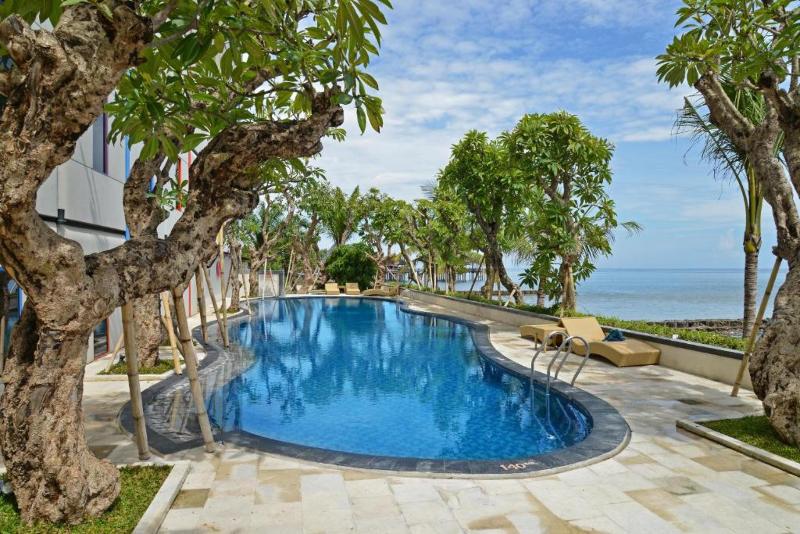 Singaraja Hotel - Havuz