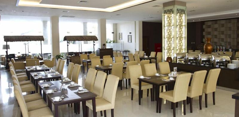 Horison Ultima Riss Yogyakarta - Restoran