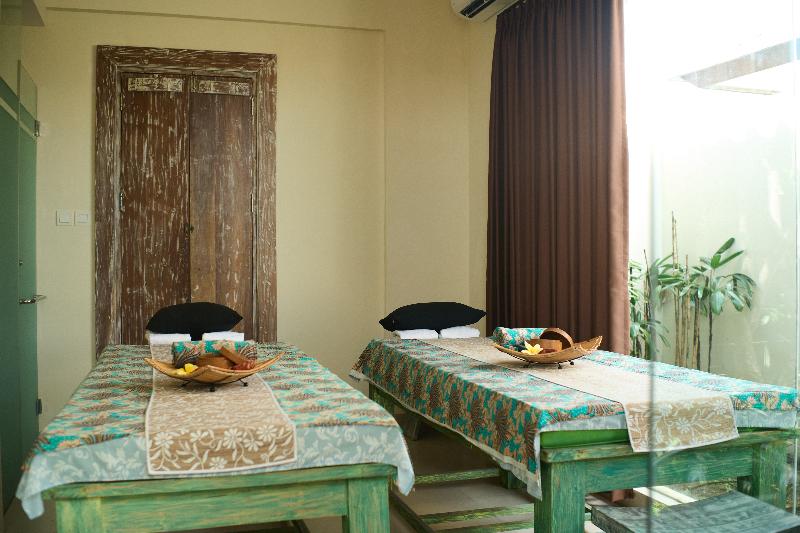 SOLTERRA SEMINYAK Boutique Hotel & Spa - Aktivite