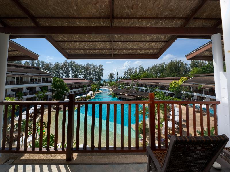 Arinara Beach Resort Phuket - Oda