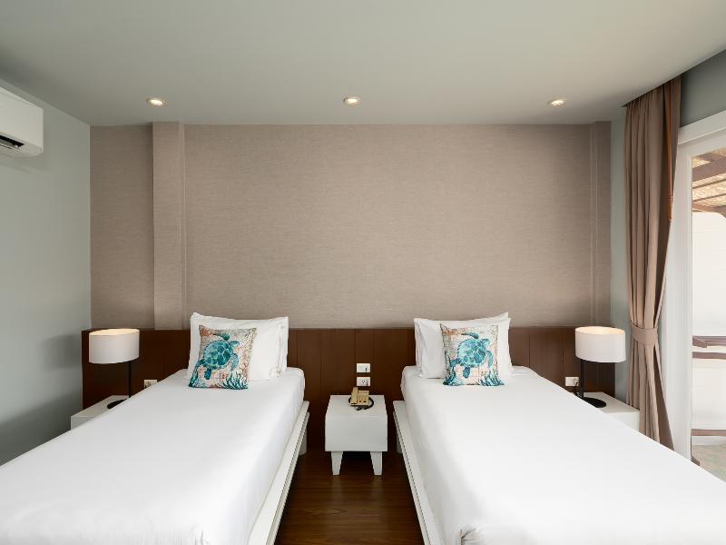 Arinara Beach Resort Phuket - Oda
