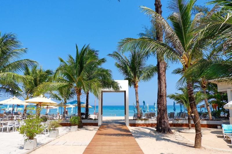 Arinara Beach Resort Phuket - Teras