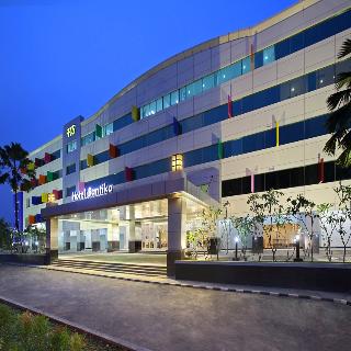 Hotel Santika Kelapa Gading otel fotoğrafı