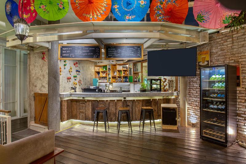 THE 1O1 Bogor Suryakancana - Bar