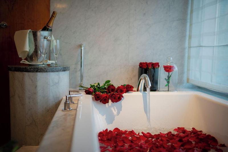 The Nile Ritz-Carlton, Cairo - Oda